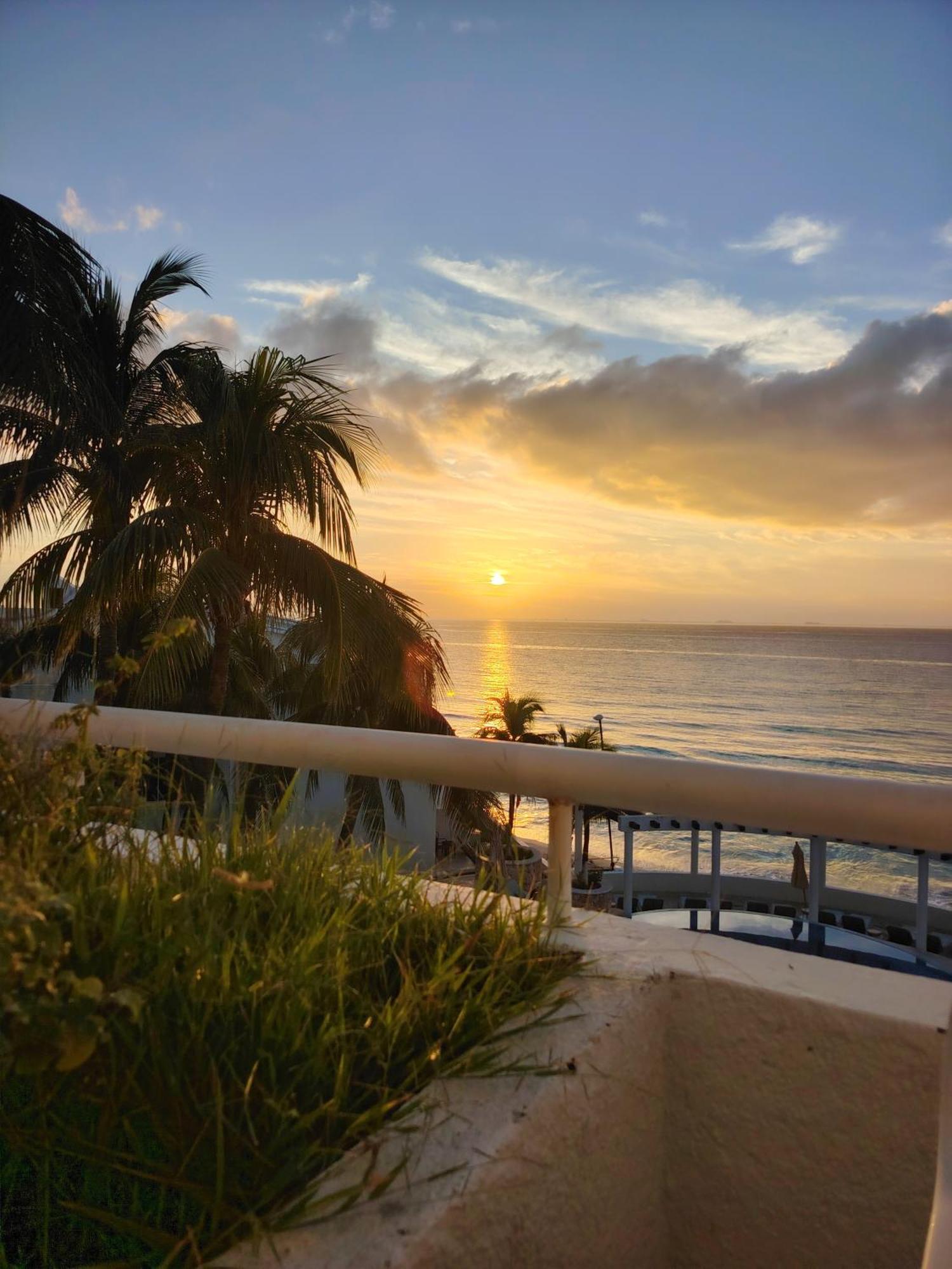 Sunset Fishermen Beach & Spa Resort Плая-дель-Кармен Экстерьер фото